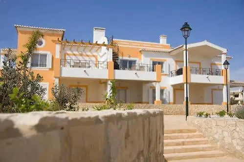 אתר נופש סלמה The View - Santo Antonio Villas, Golf & Spa